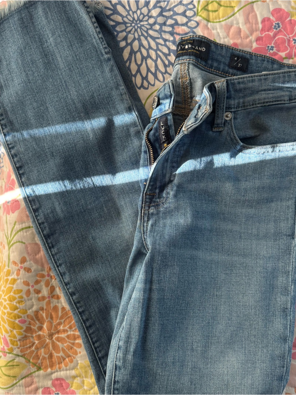 Women size 4/27 lucky brand jeans